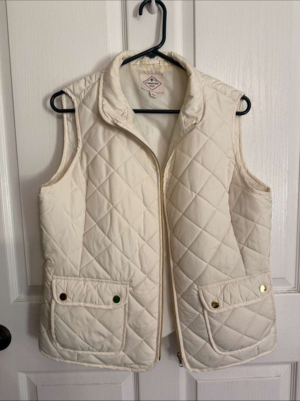 St. John's Bay Quilted Cream Zip Vest